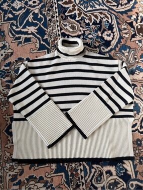 Toteme Signature Stripe Sweater